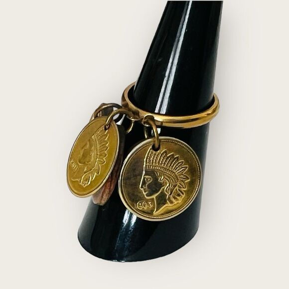 Vintage coin ring adjustable size gold tone Indian head design with round wood - Picture 2 of 4